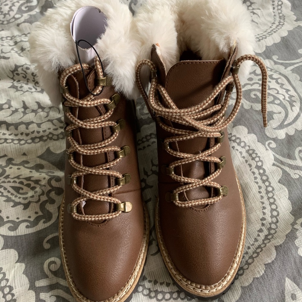 Faux fur winter boots
